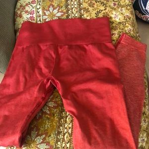 Red ombre gym shark leggings size small